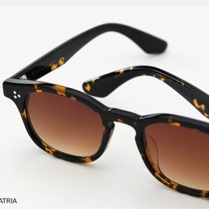 Akila Atria Tortoise Shell Sunglasses